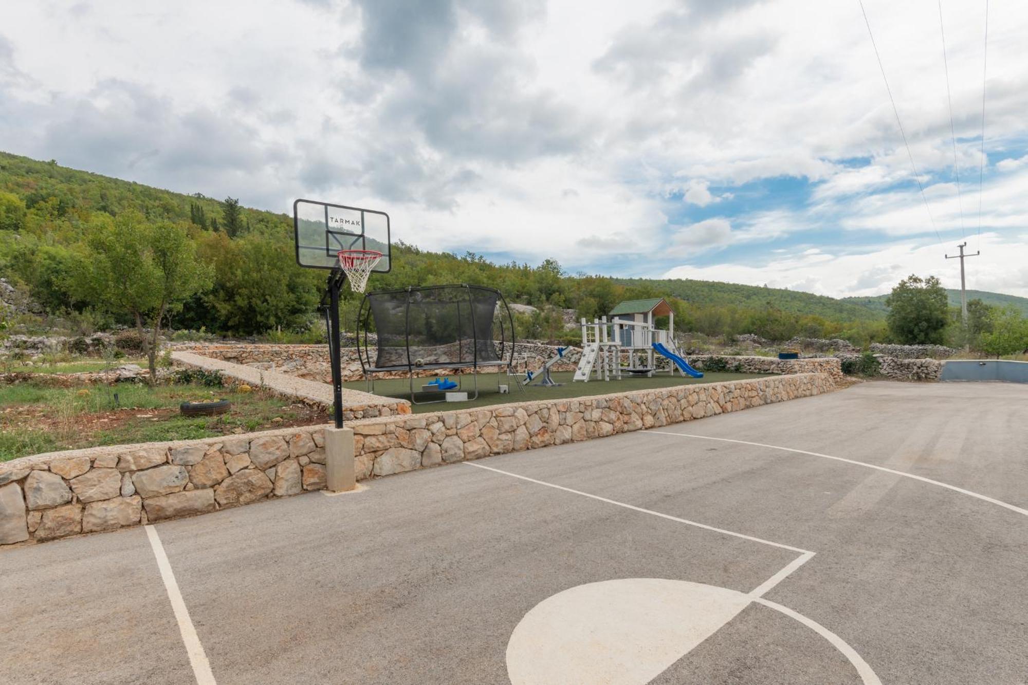 Villa Hill Stars, Makarska- Slivno Slivno  Eksteriør bilde